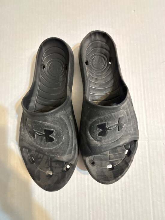 Under Armour Other - Under Armour Locker IV Camo Molded Shower Slides